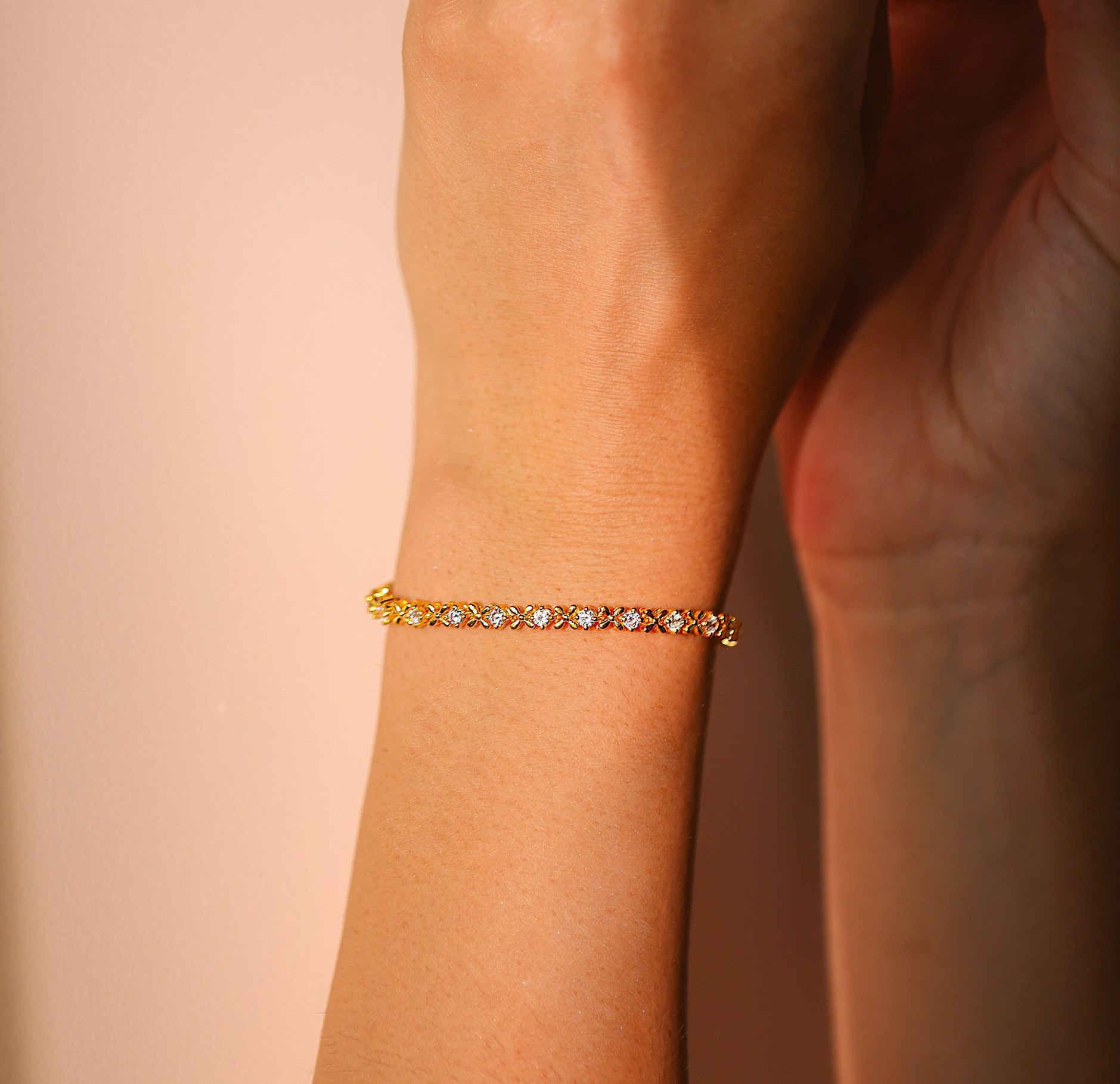 Natural Diamond Tennis Flower Bracelet - GeumJewels