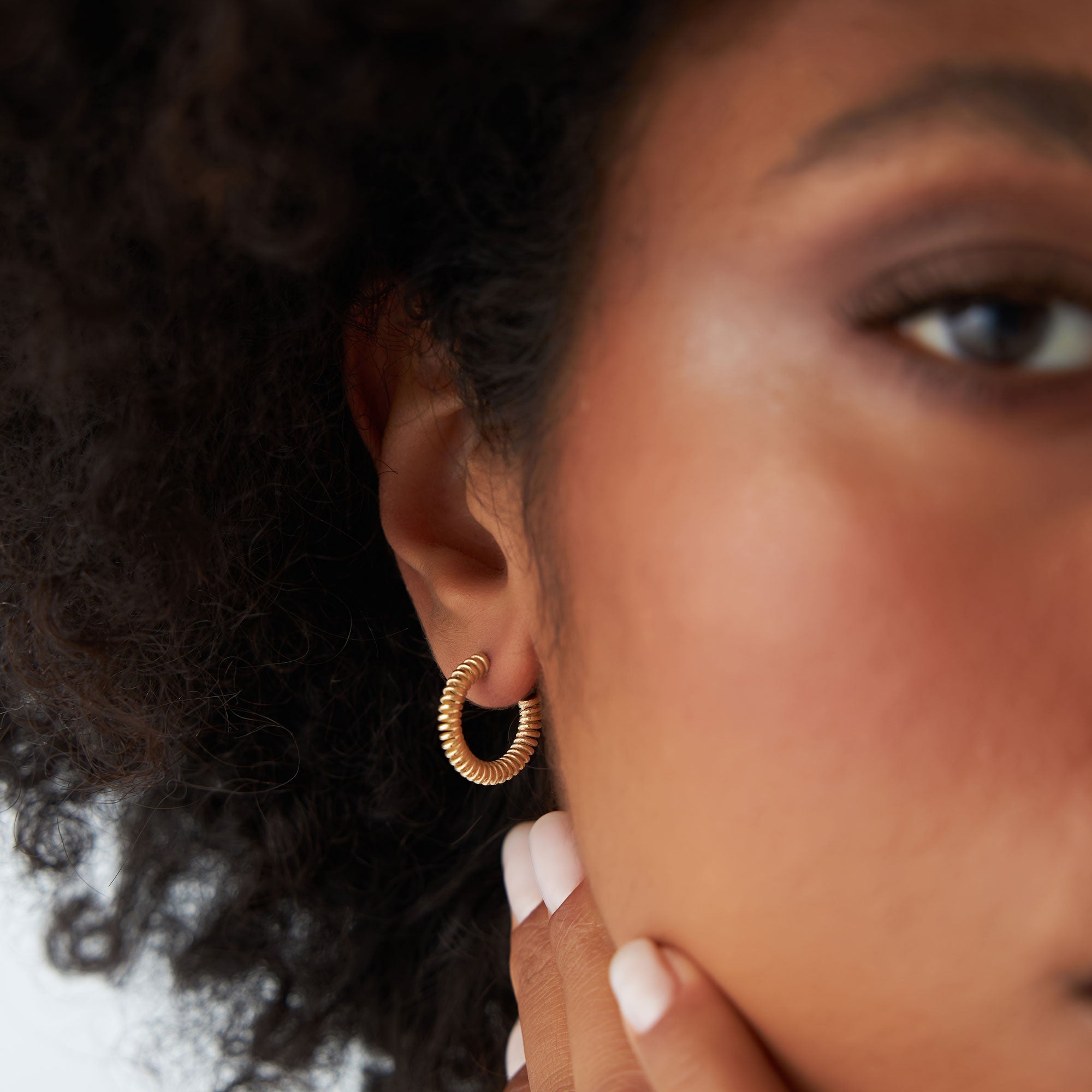 14k Unique Spiral C-Hoop Earring - GeumJewels