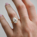 Herzförmiger Diamant Eternity Ring, 0.25 Karat pro Stein