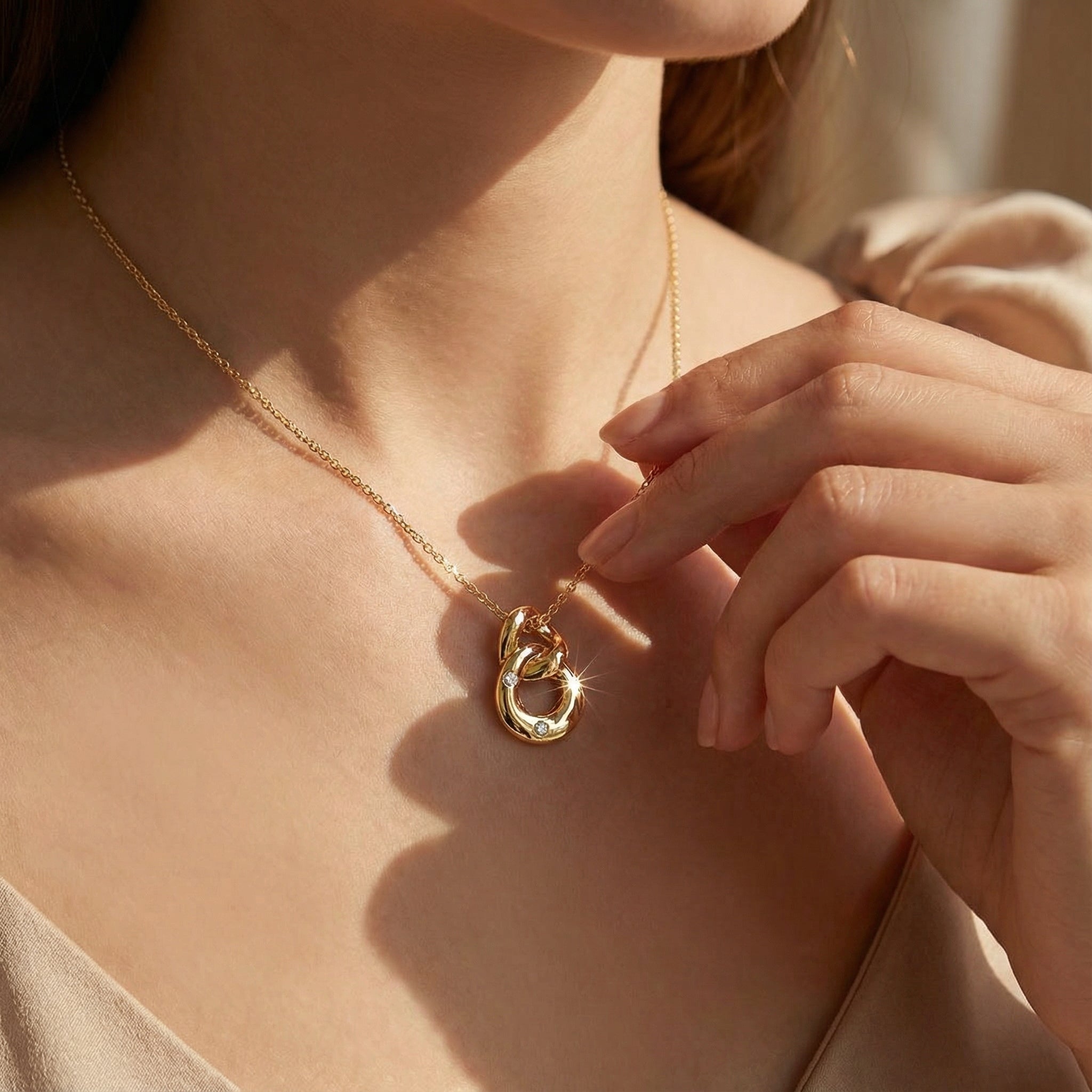 Interlinked Twisted Gold Necklace with Diamond Accents - GeumJewels