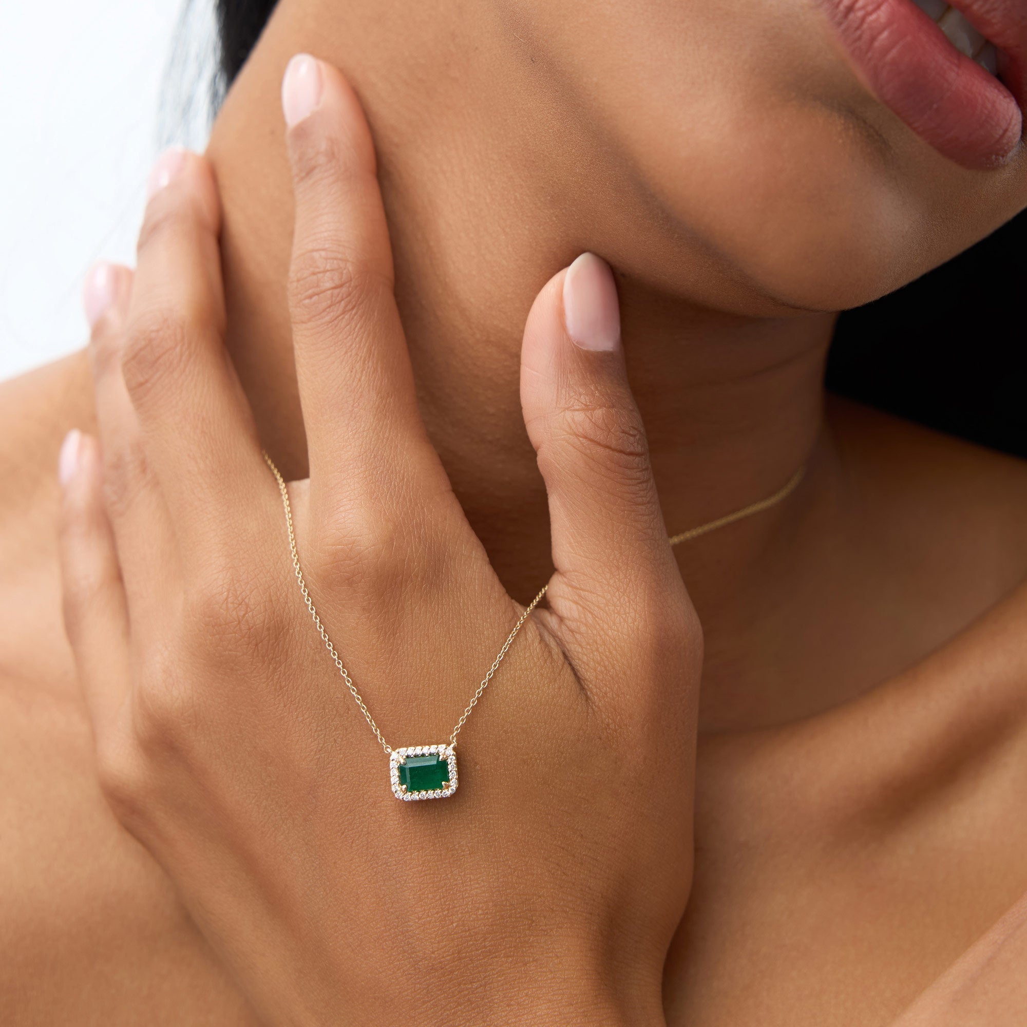 14k 1.00 Ctw Octagon Emerald in Diamond Halo Setting - GeumJewels