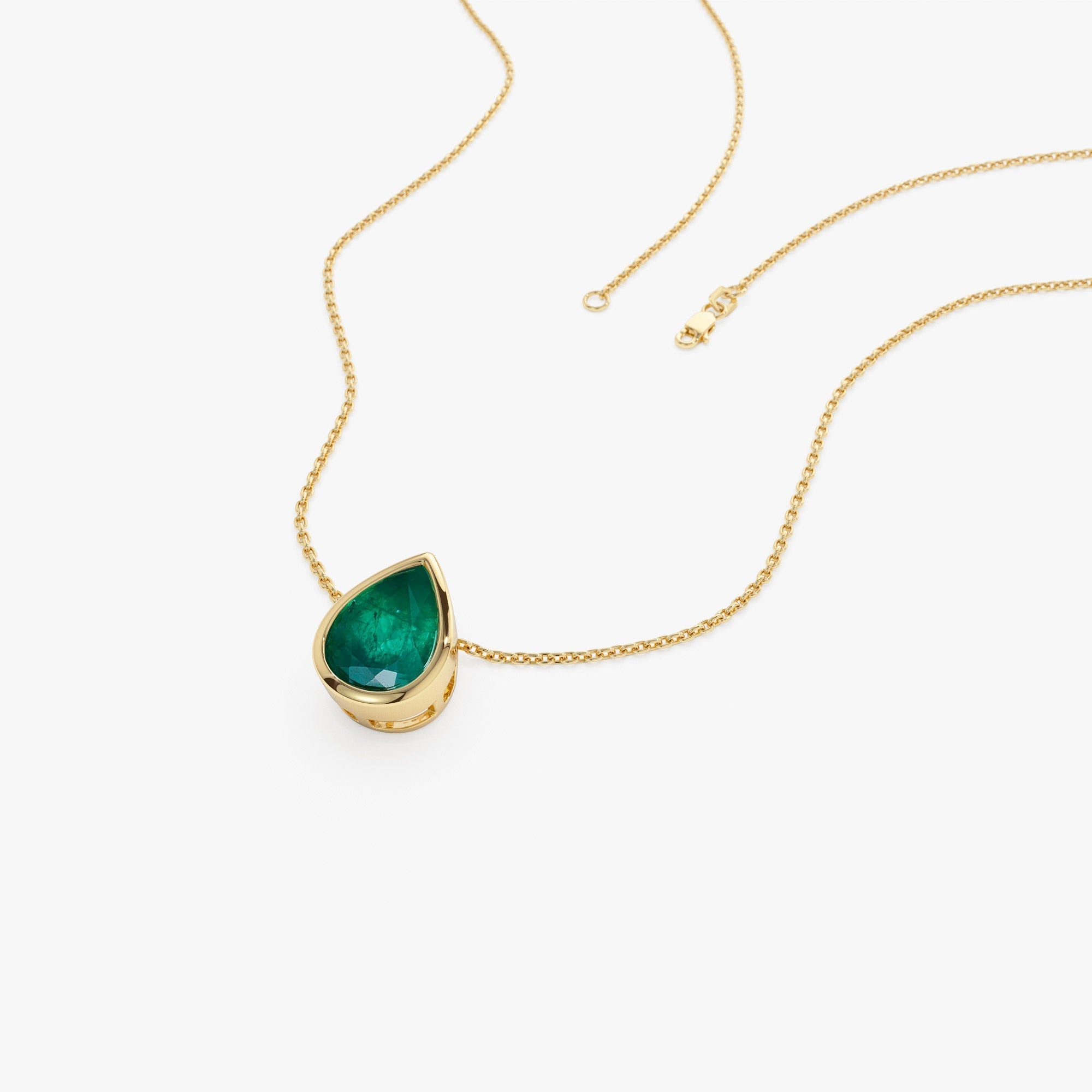 14k 1.50-2.50 ctw Pear Shape Bezel Setting Emerald Necklace - GeumJewels