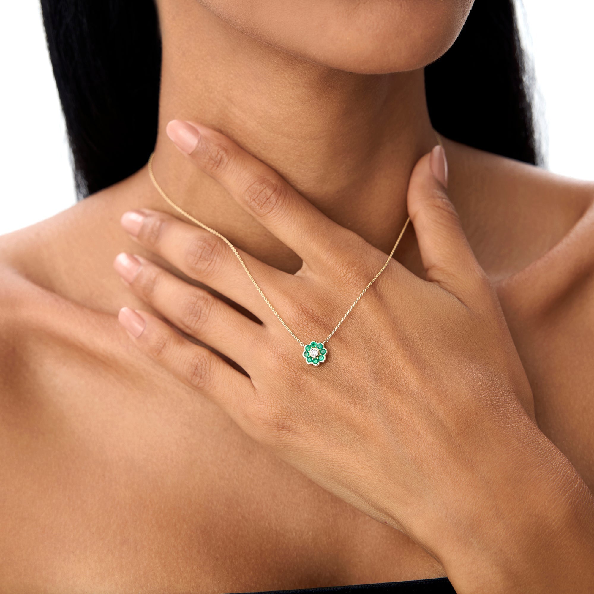 14K Bezel Setting Emerald Flower Diamond Necklace - GeumJewels