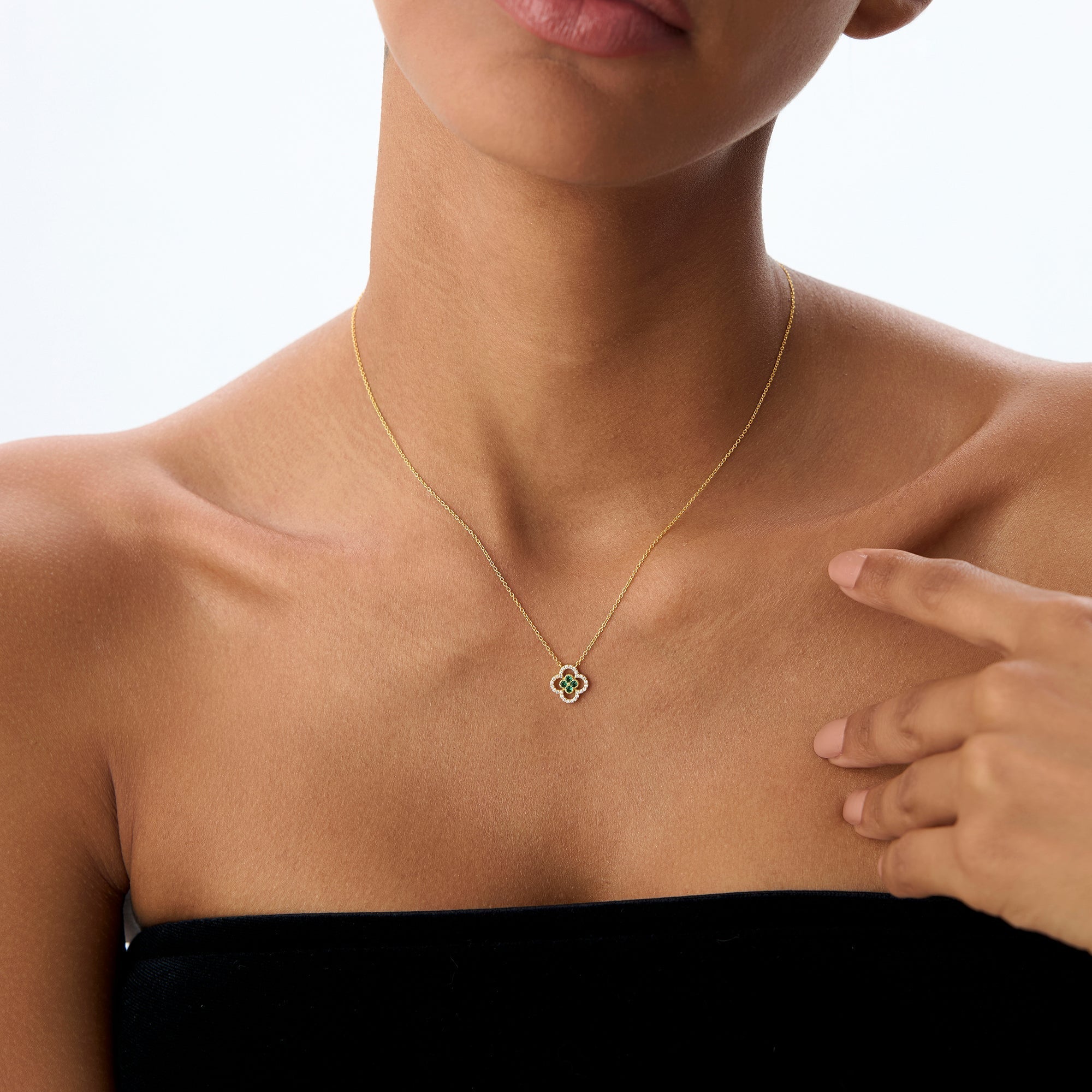 14k Emerald Clover Necklace in Halo Setting - GeumJewels