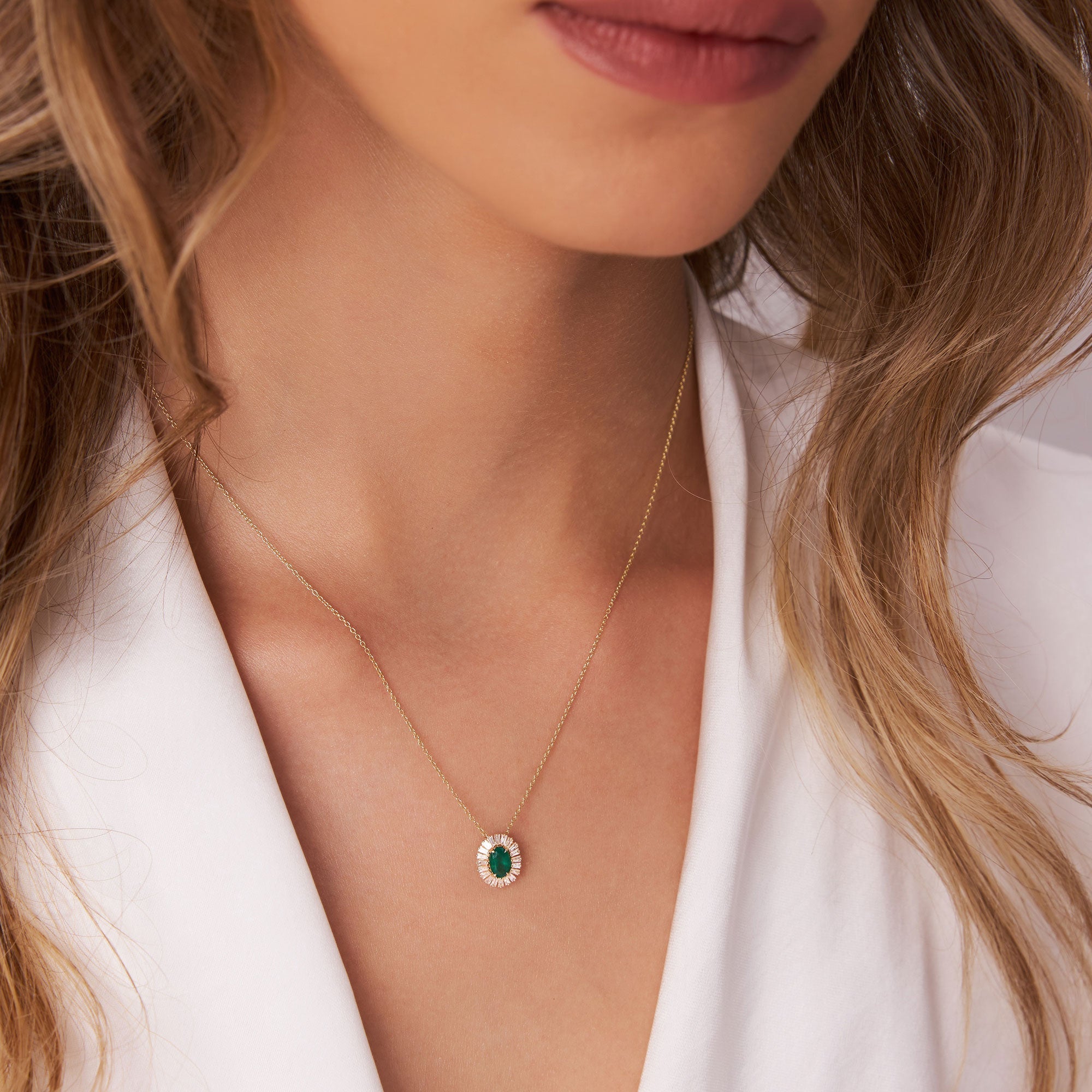 14k Oval Shape Emerald with Baguette Halo Setting Necklace - GeumJewels