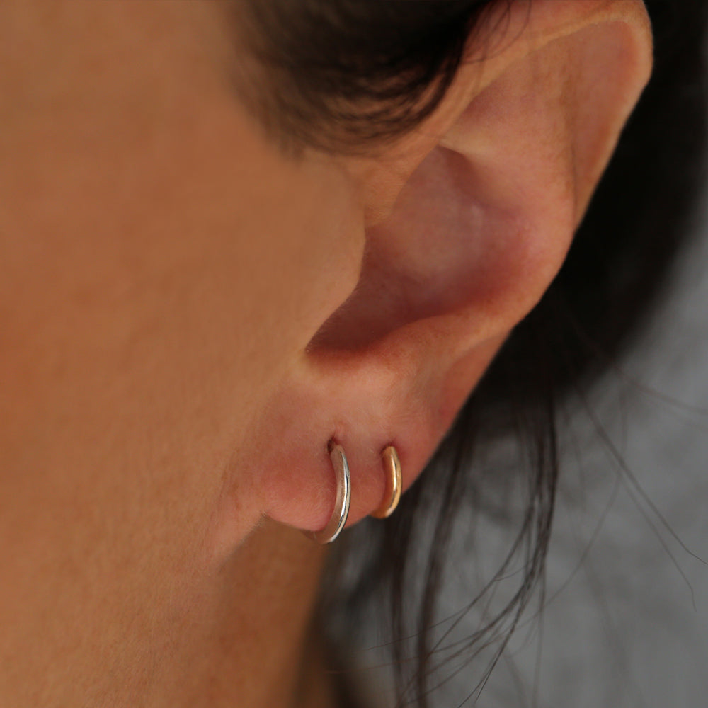14k Gold Mini Plain Huggies - GeumJewels