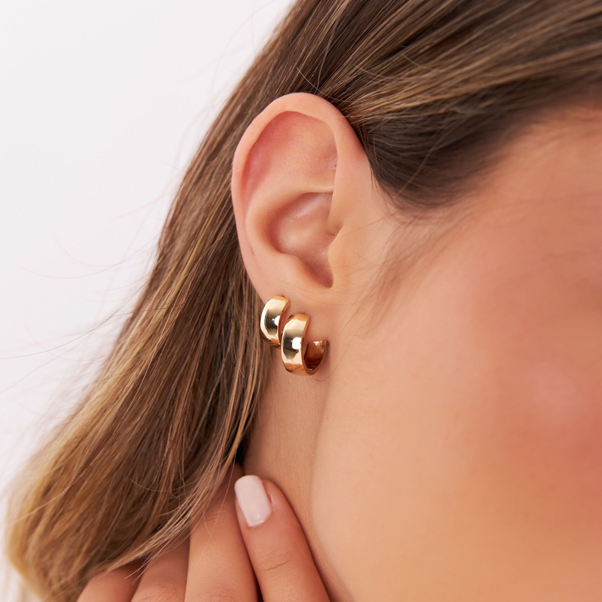 14K Chunky Gold Huggies - GeumJewels