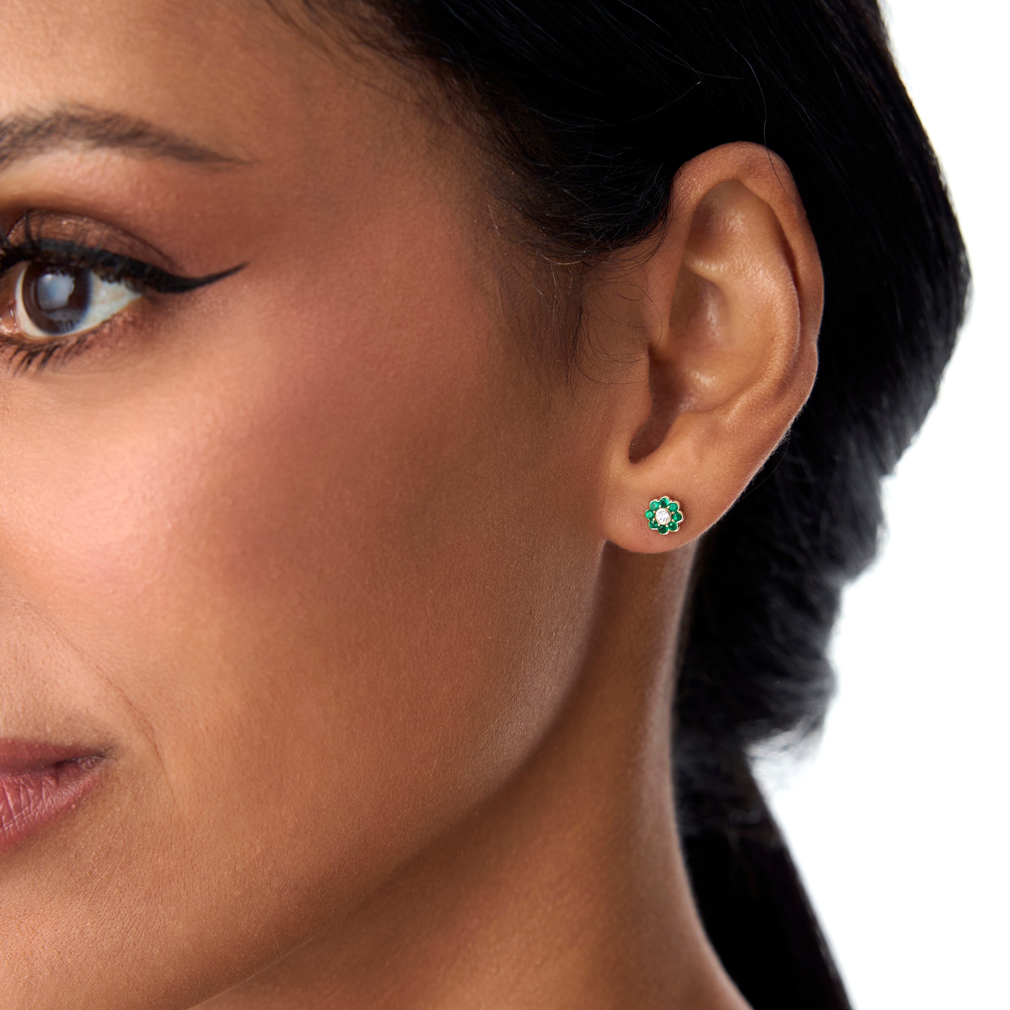 14K Bezel Setting Emerald Flower Diamond Studs - GeumJewels
