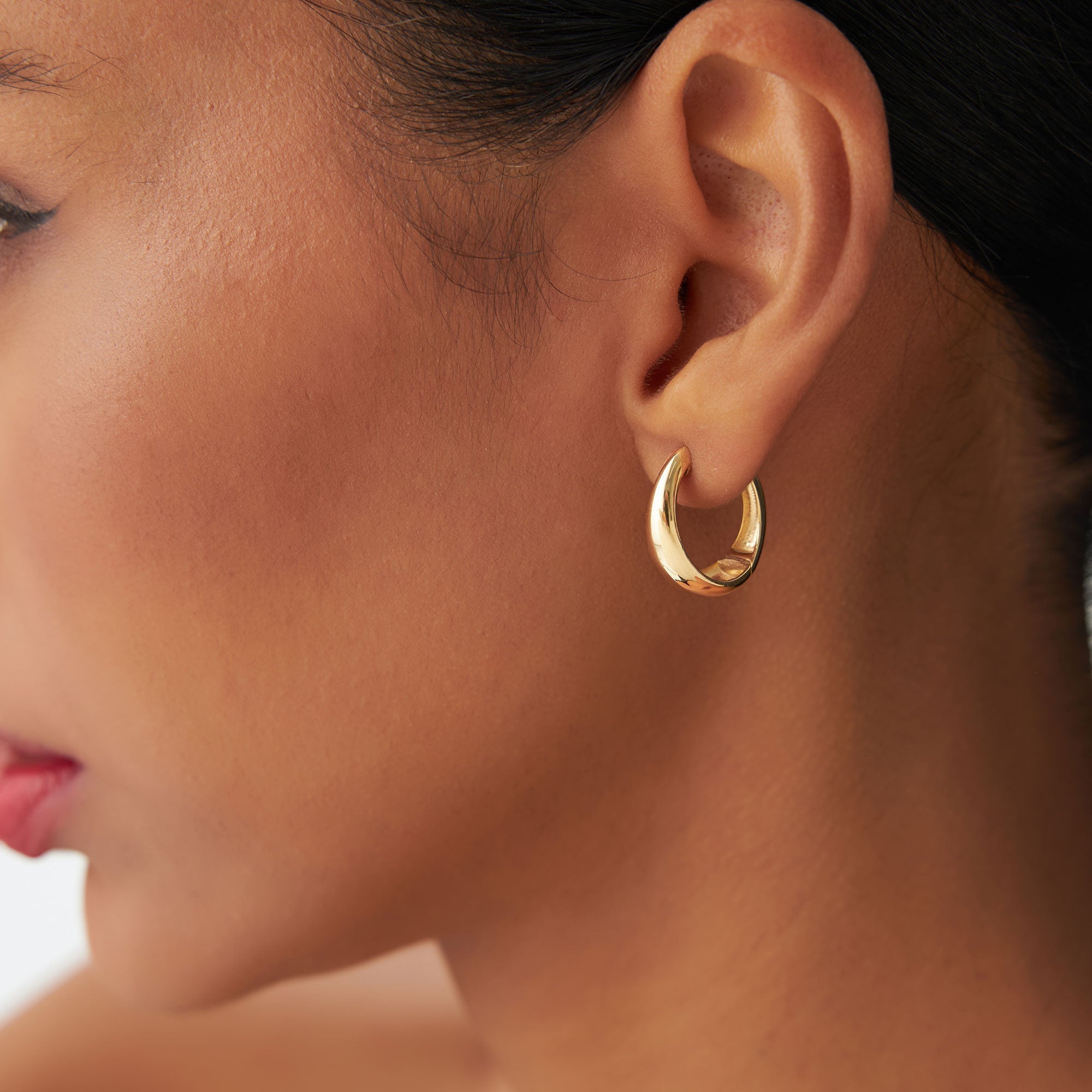 14k Gold Teardrop Hoop Earrings - GeumJewels