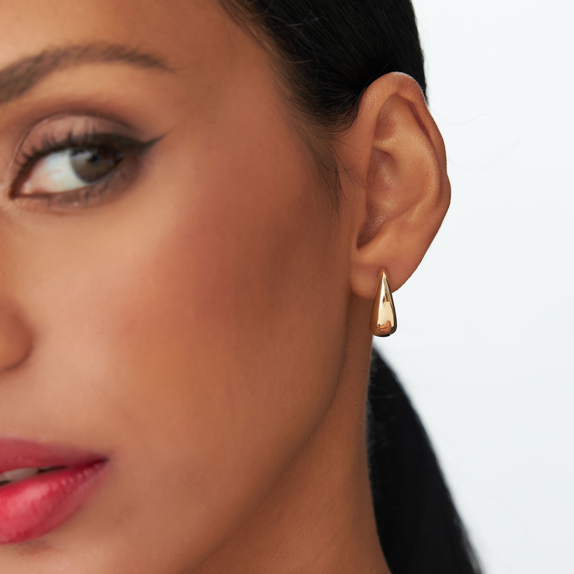 14k Gold Teardrop Hoop Earrings - GeumJewels
