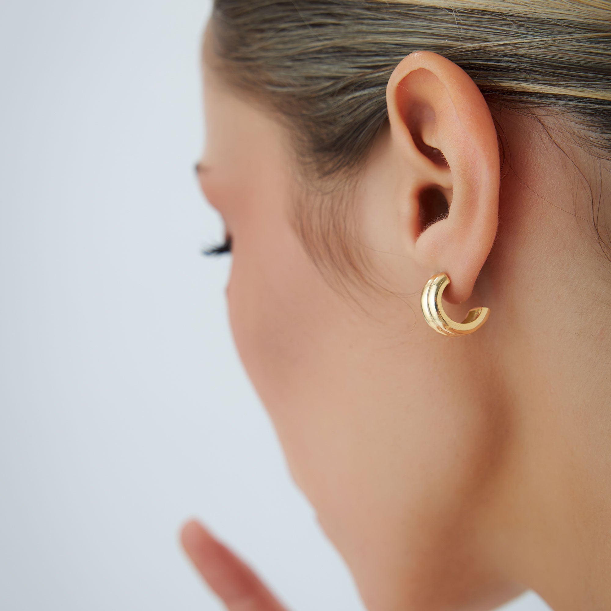 14k Solid Gold Twin C Hoops - GeumJewels