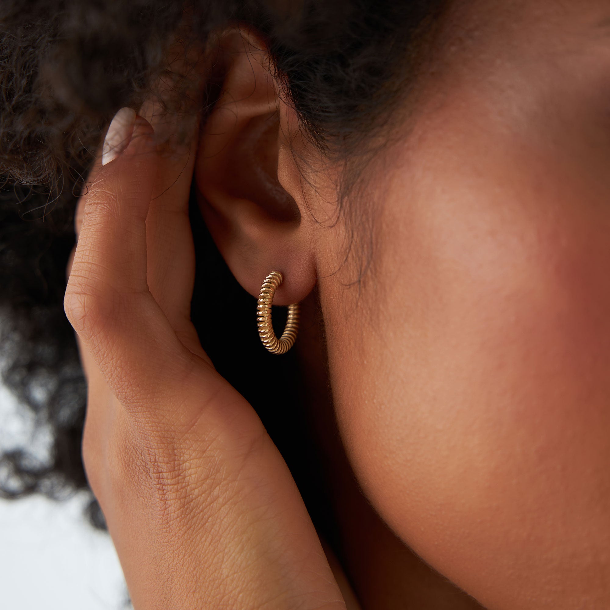 14k Unique Spiral C-Hoop Earring - GeumJewels