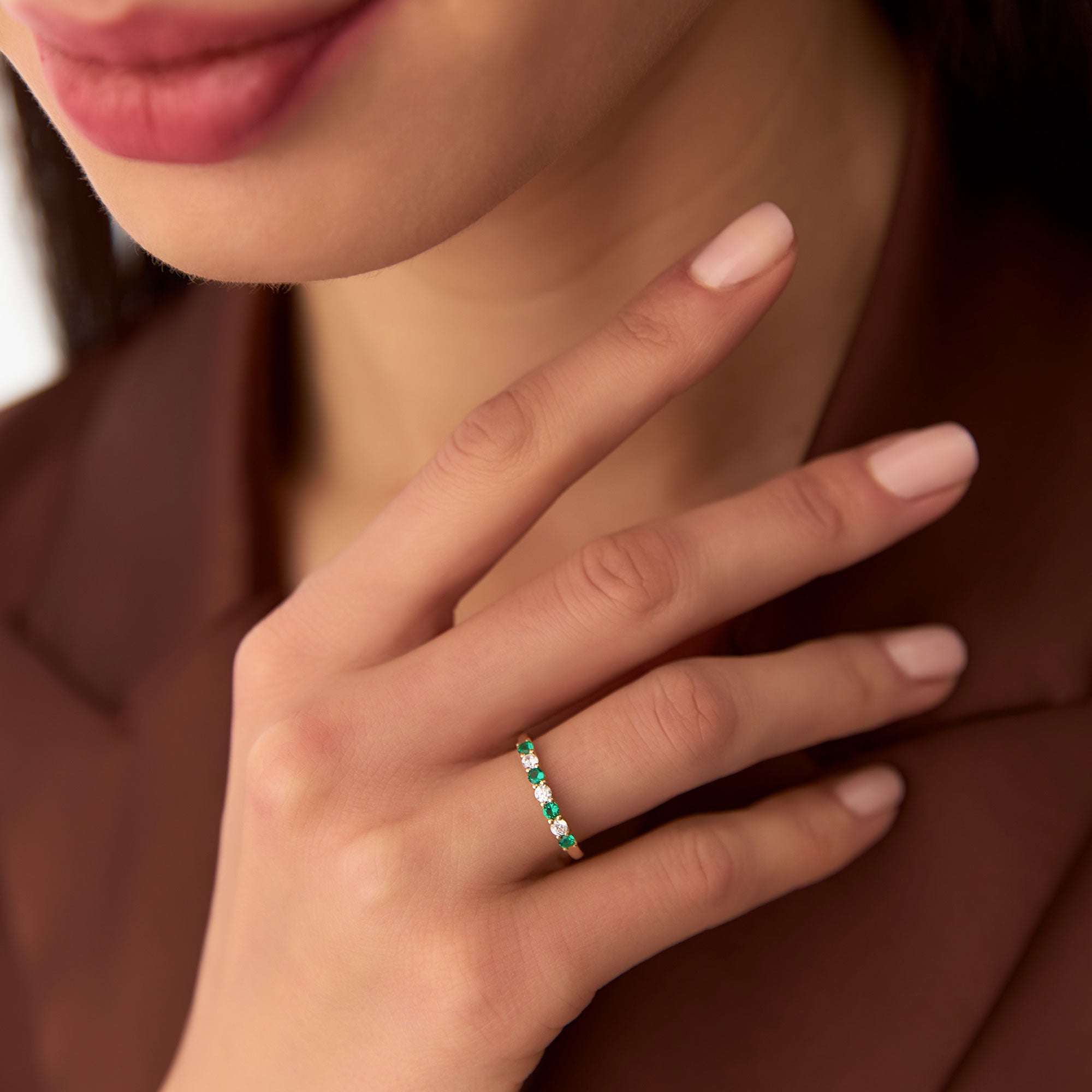 14k 7 Stone Basket Setting Diamond and Emerald Wedding Ring - GeumJewels