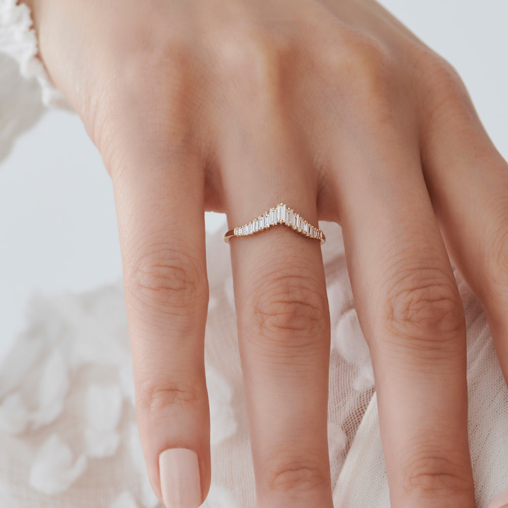 14K Baguette Diamond Curved Tiara Ring - GeumJewels