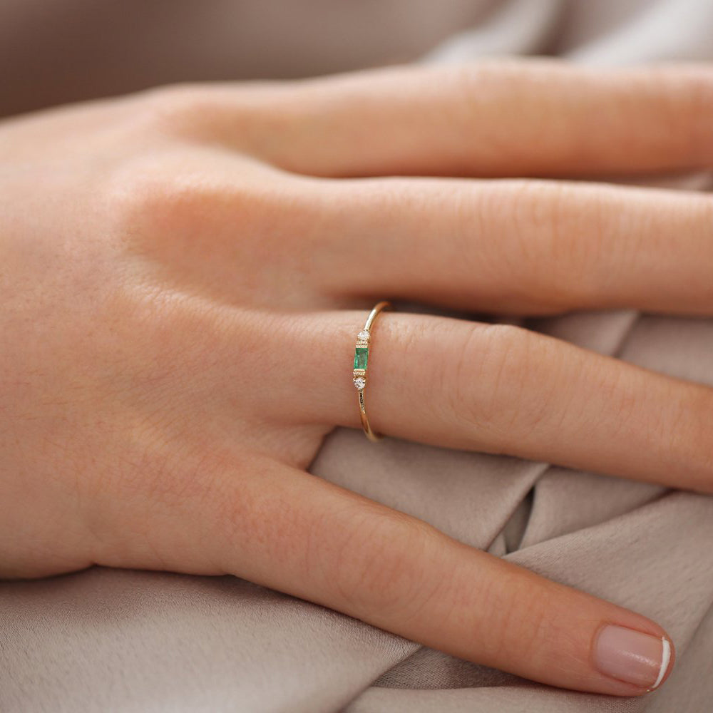 14k Baguette Emerald with Diamond Ring - GeumJewels
