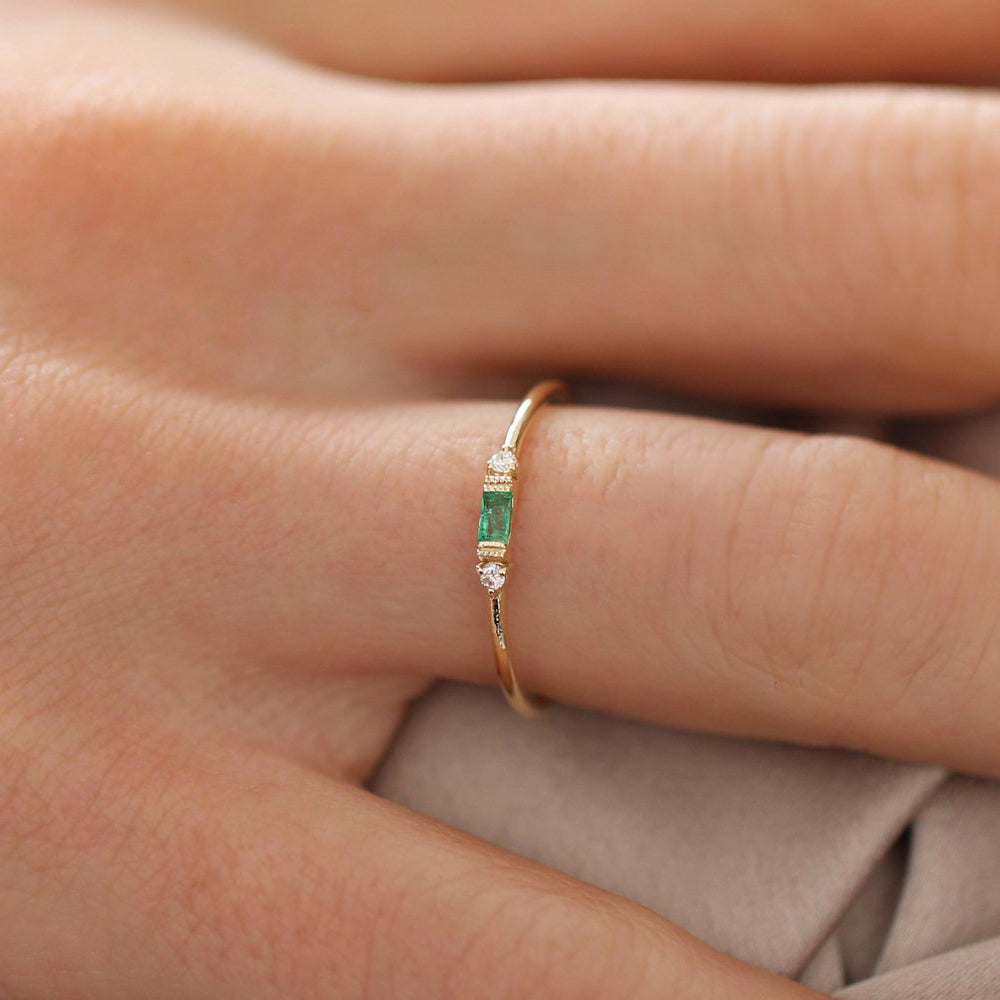 14k Baguette Emerald with Diamond Ring - GeumJewels