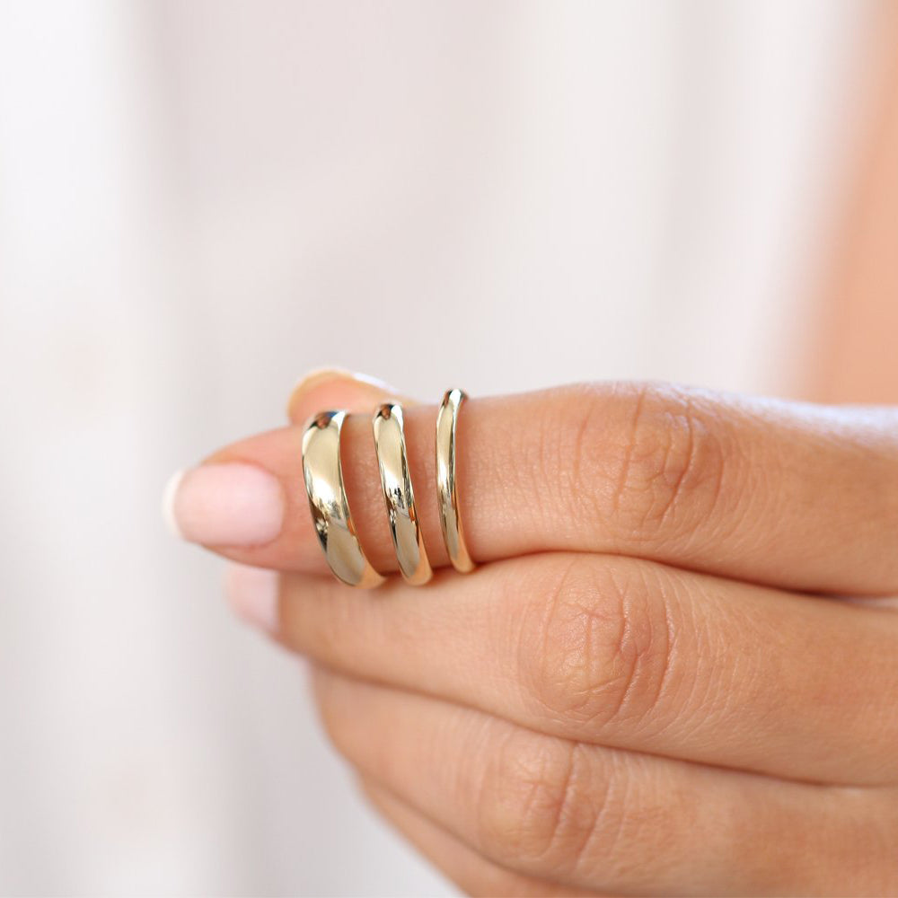 14k Classic Dome 4MM Unisex Wedding Ring - GeumJewels