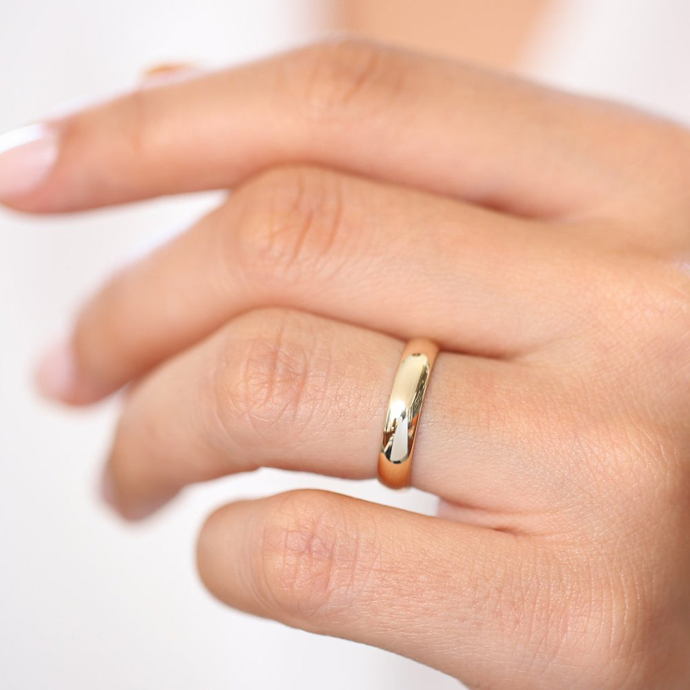 14k Classic Dome 4MM Unisex Wedding Ring - GeumJewels