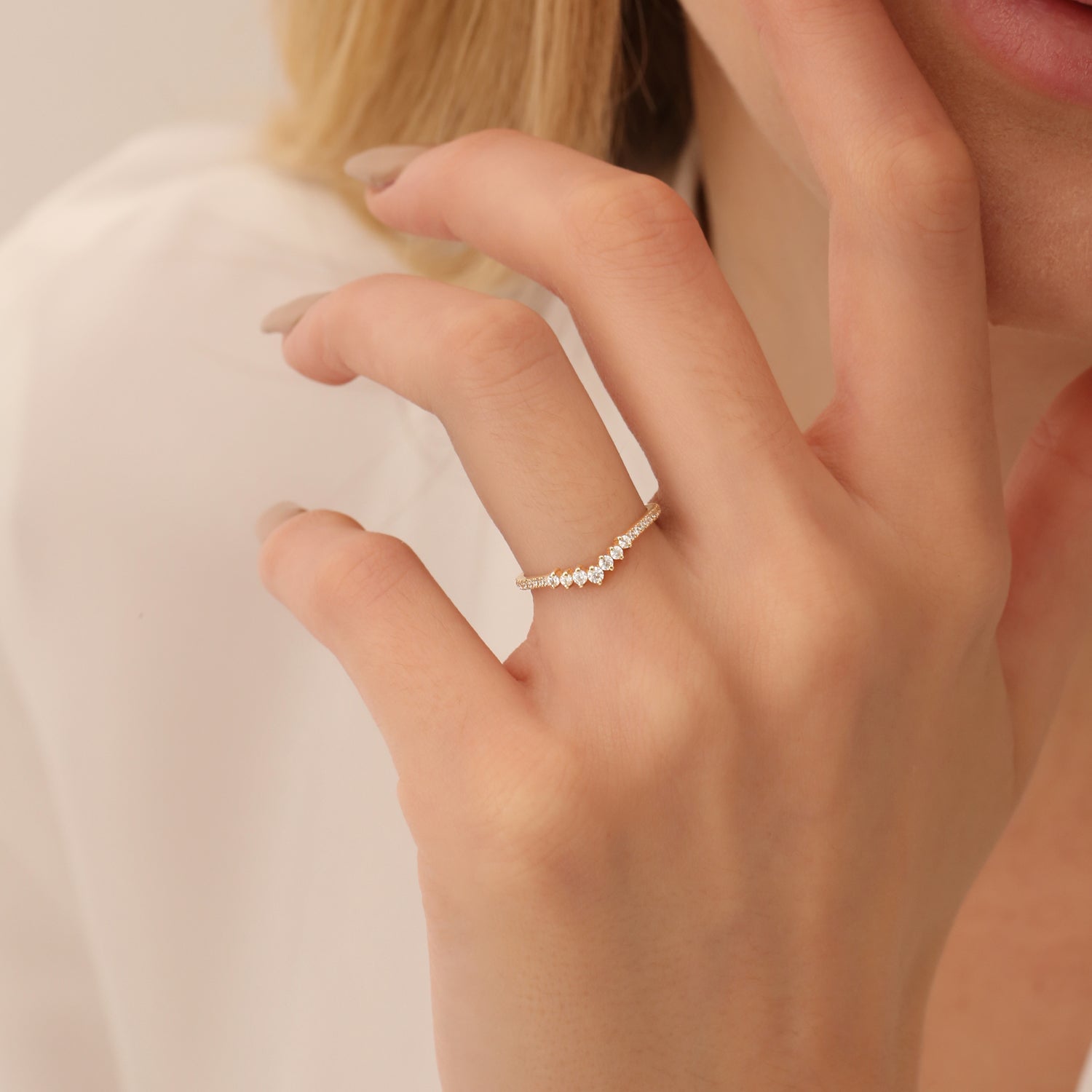 14k Curved Graduating Diamond Wedding Band - GeumJewels