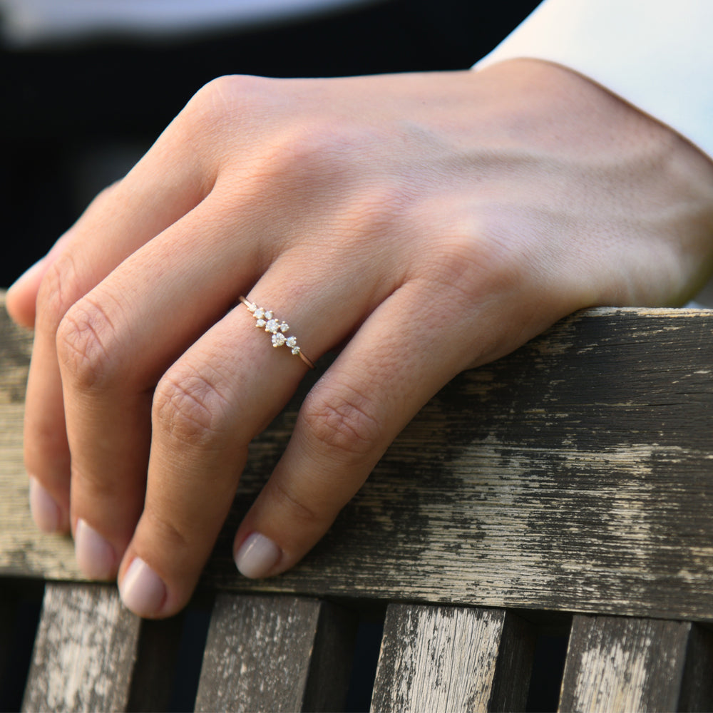 14k Emerald and Diamond Cluster Ring - GeumJewels
