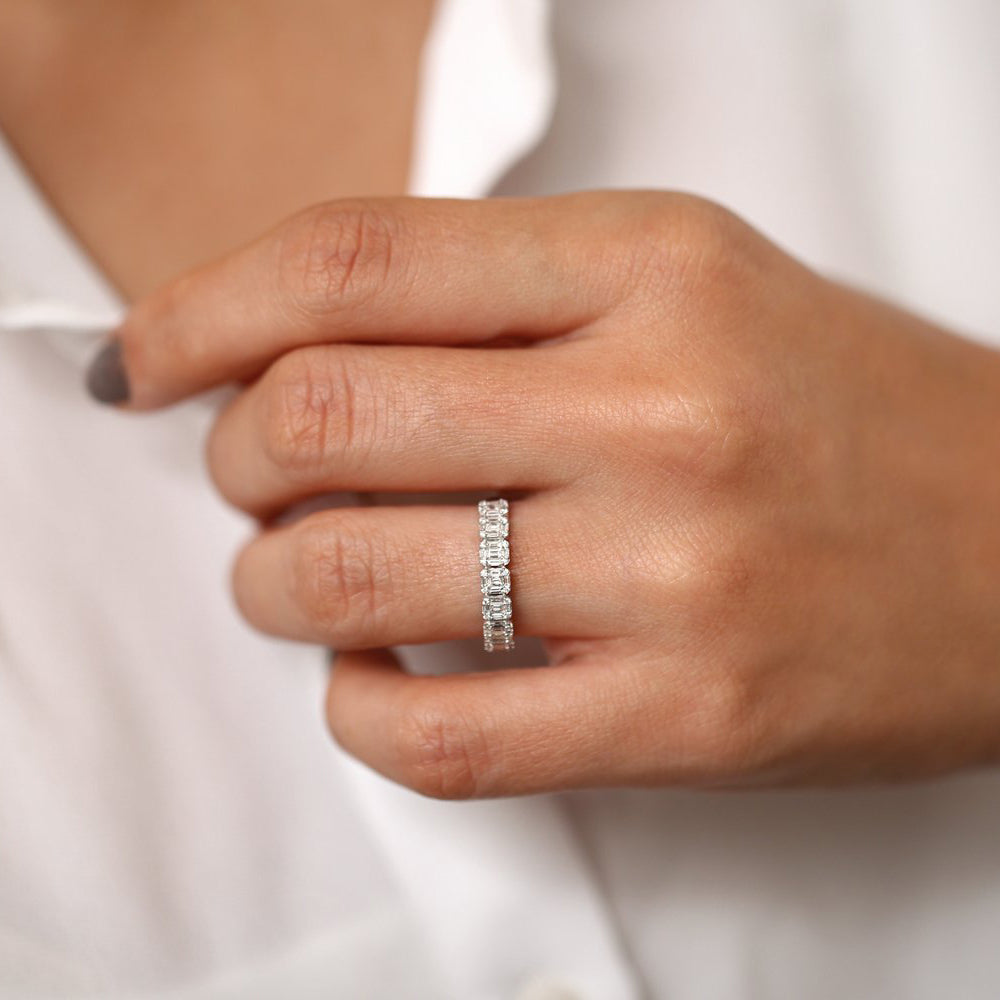 14K Emerald Illusion Diamond Wedding Band - GeumJewels