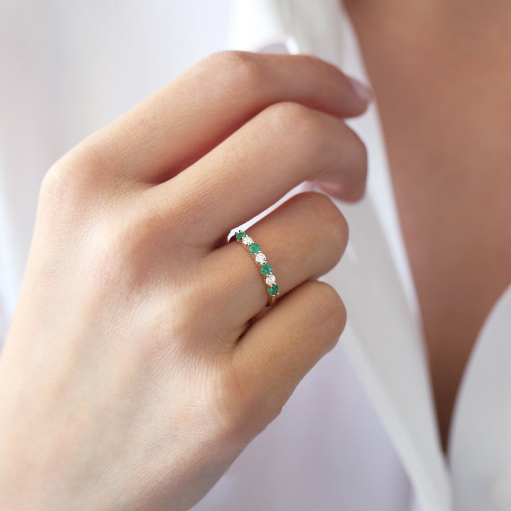 14K Gold Alternating Emerald and Diamond Wedding Band - GeumJewels