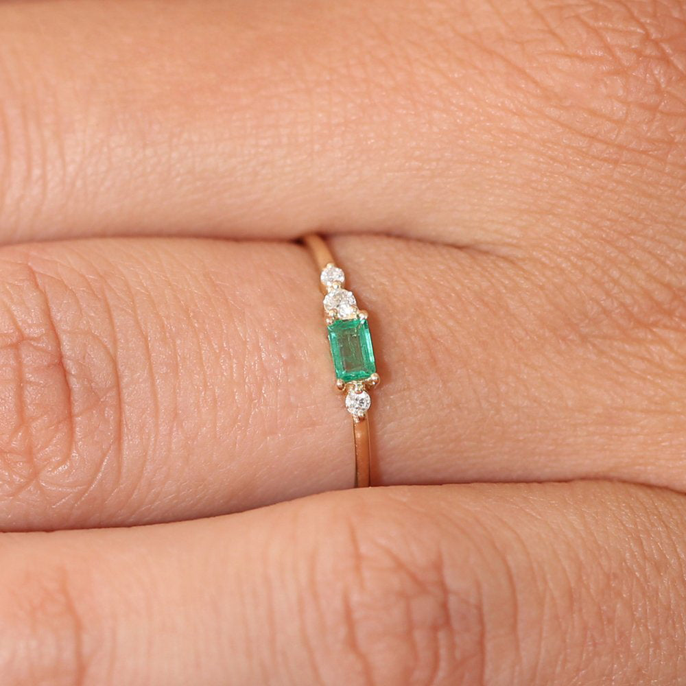 14k Gold Baguette Emerald Diamond Ring - GeumJewels