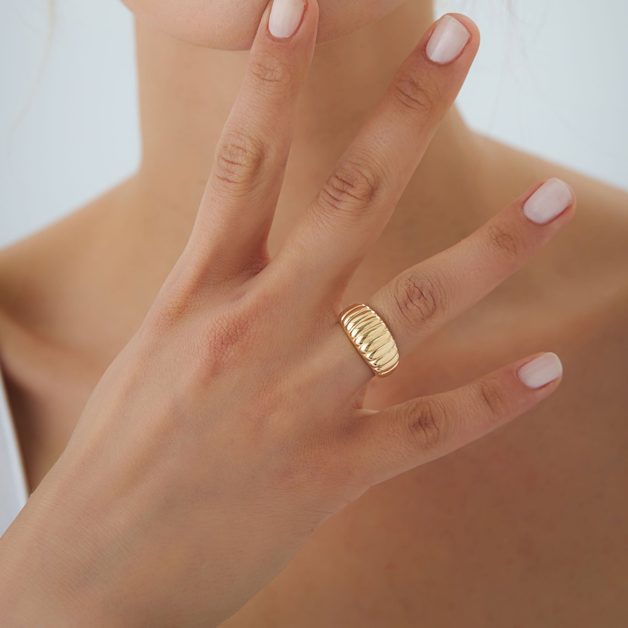 14k Gold Chunky Ribbed Statement Ring - GeumJewels