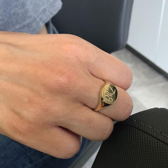14k Gold Engravable Signet Ring - GeumJewels