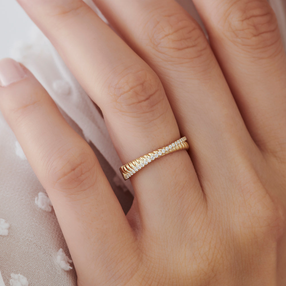 14k Gold Micro Pave Diamond Twisted Rope Criss Cross Ring - GeumJewels