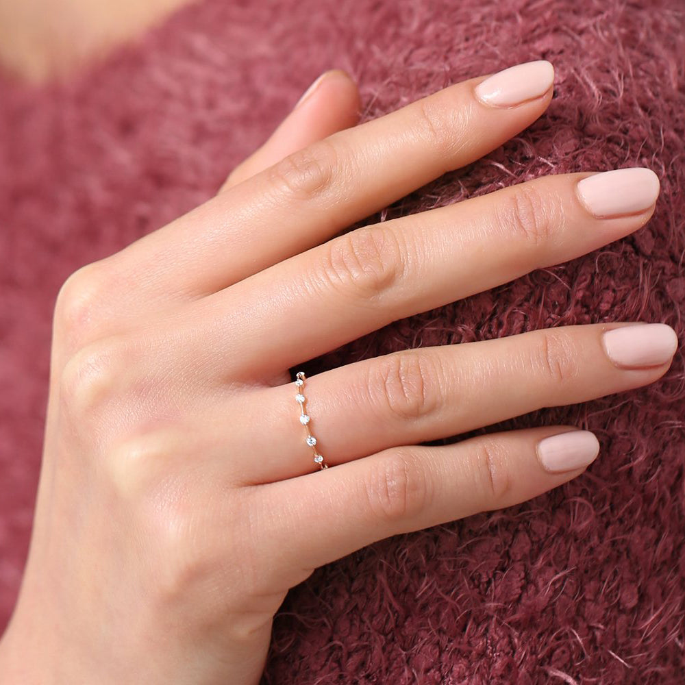 14K Gold Petite Diamond Wedding Ring - GeumJewels