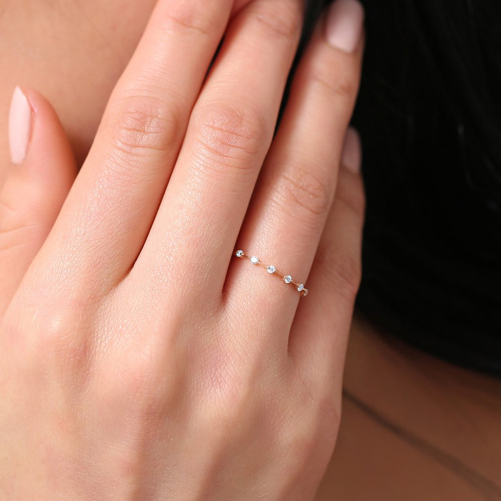 14K Gold Petite Diamond Wedding Ring - GeumJewels