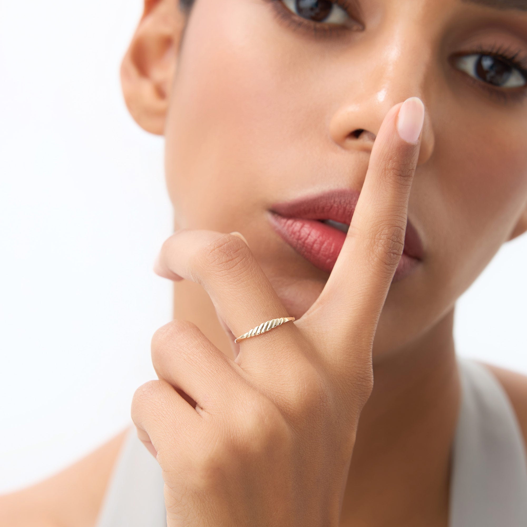 14k Gold Pluto Ring - GeumJewels