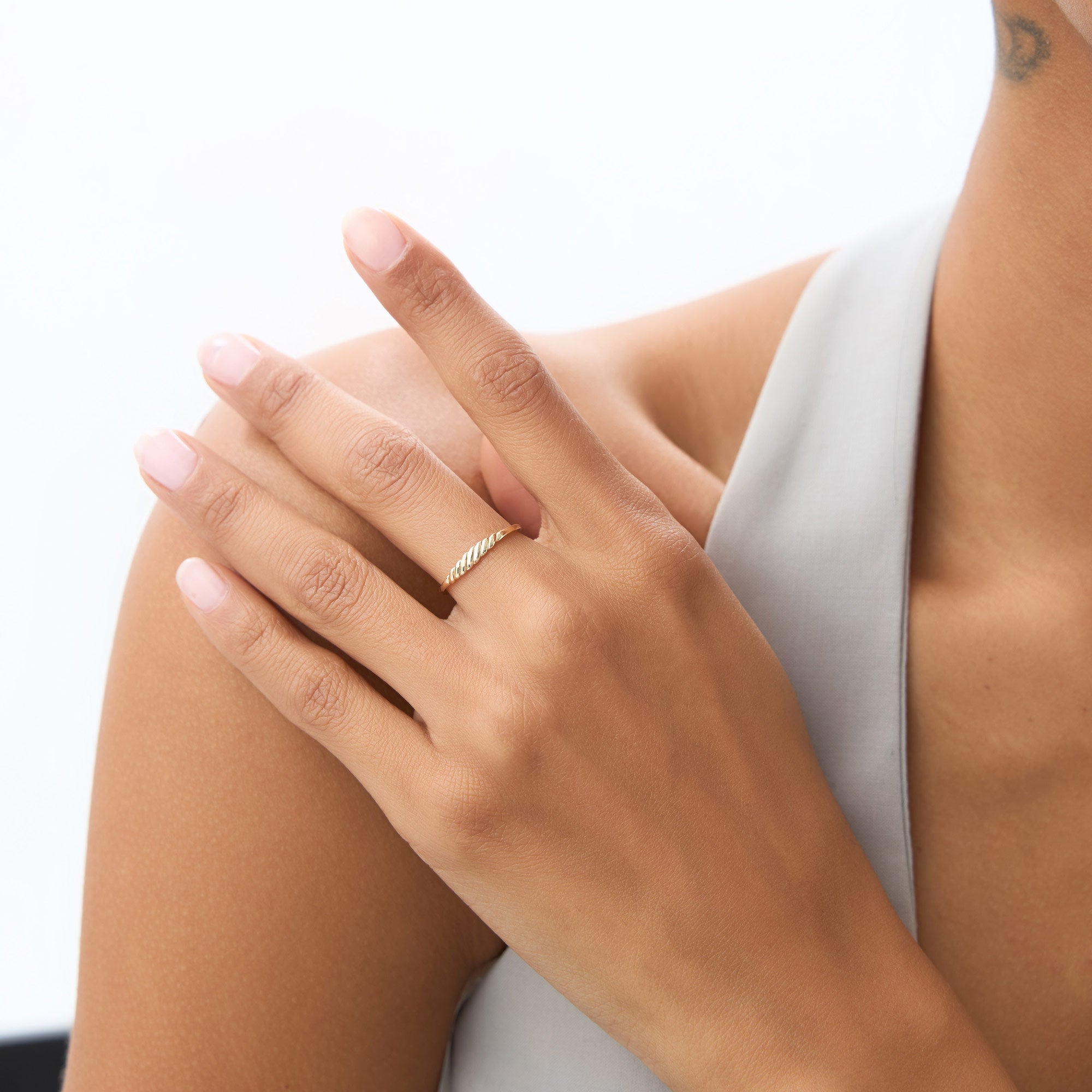 14k Gold Pluto Ring - GeumJewels