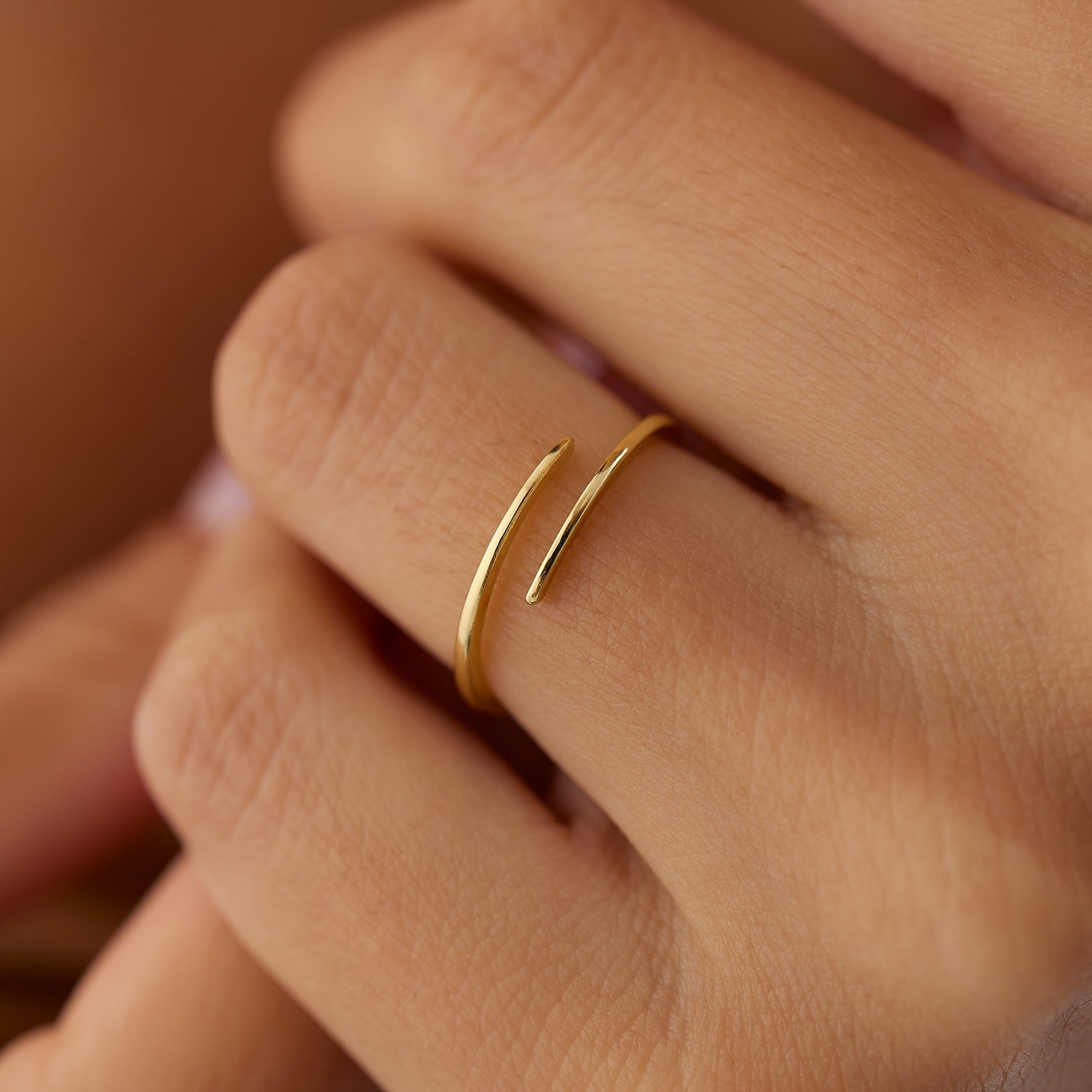 14k Gold Stacking Criss Cross Ring - GeumJewels