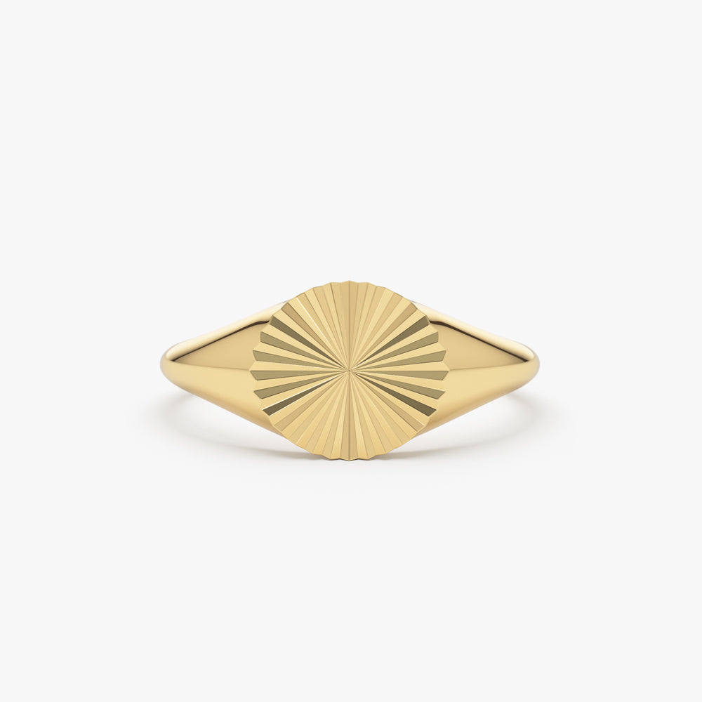 14k Gold Sun Signet Ring - GeumJewels