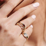 14k Gold Sun Signet Ring - GeumJewels