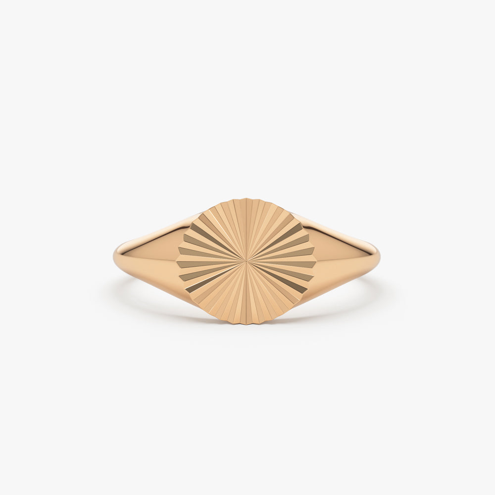 14k Gold Sun Signet Ring - GeumJewels