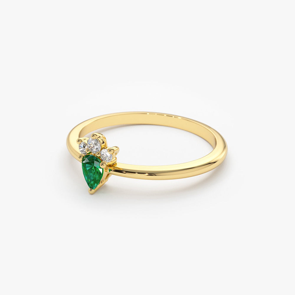 14k Mini Emerald and Diamond Ring - GeumJewels