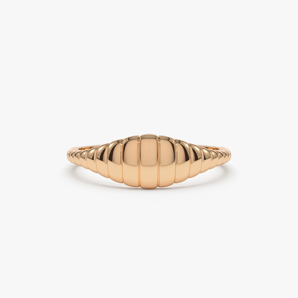 14k Minimalist Wave Signet Ring - GeumJewels