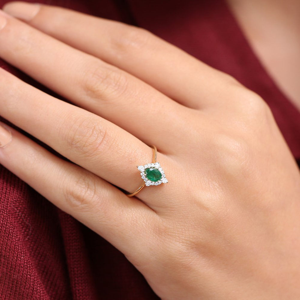 14k Oval Emerald and Diamond Bellarina Ring - GeumJewels