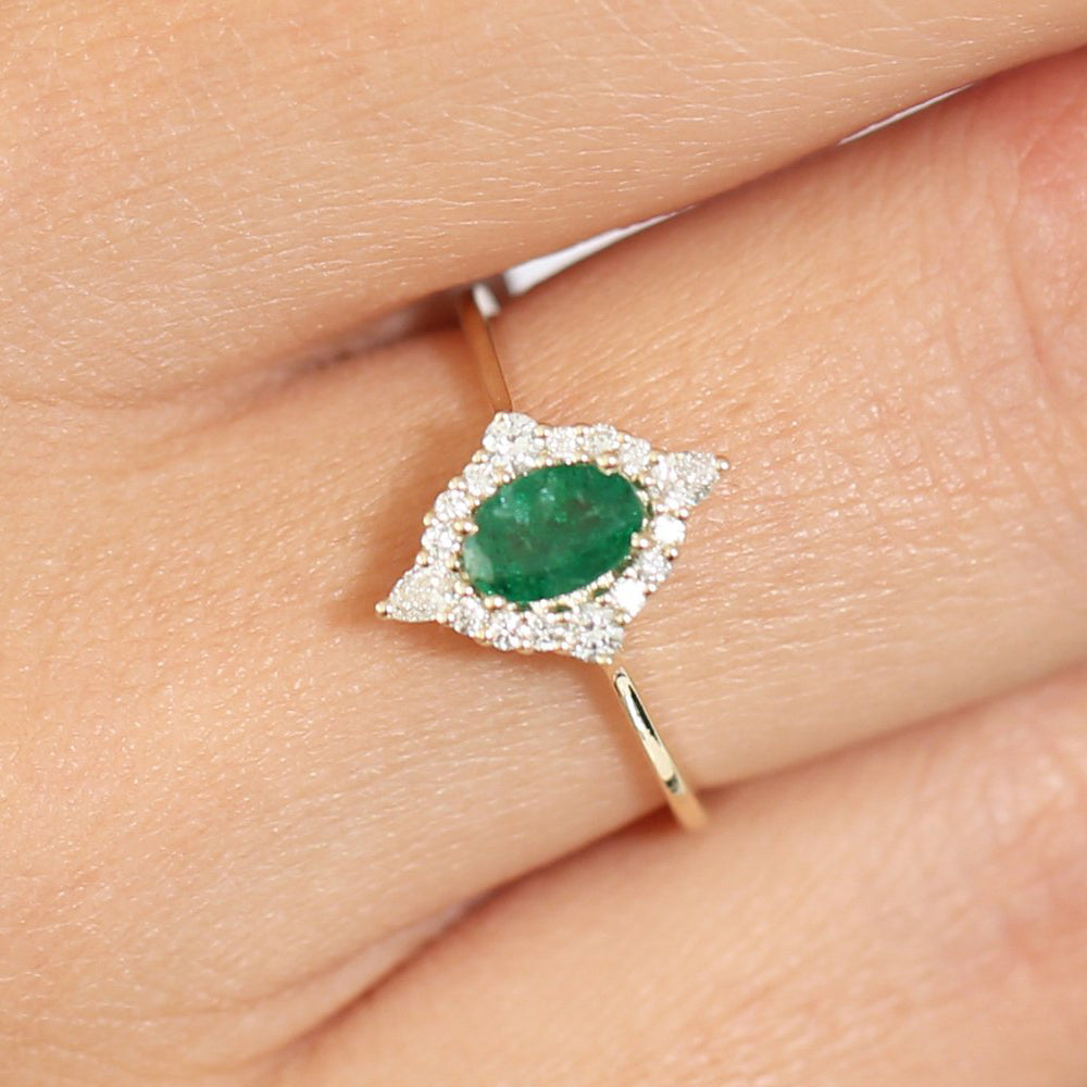 14k Oval Emerald and Diamond Bellarina Ring - GeumJewels