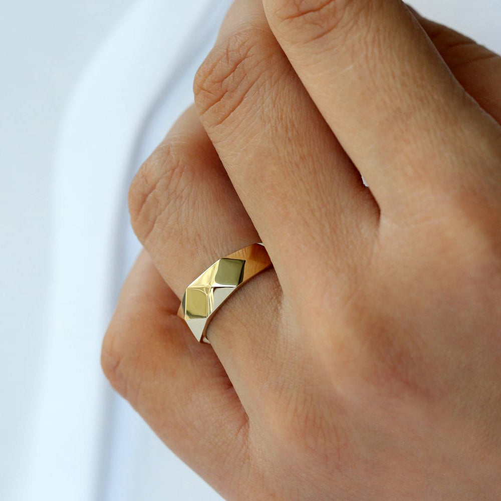 14k Pattern Bold Statement Ring - GeumJewels