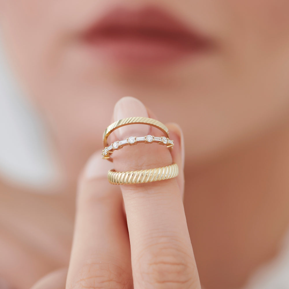 14k Solid Dome Croissant Ring - GeumJewels