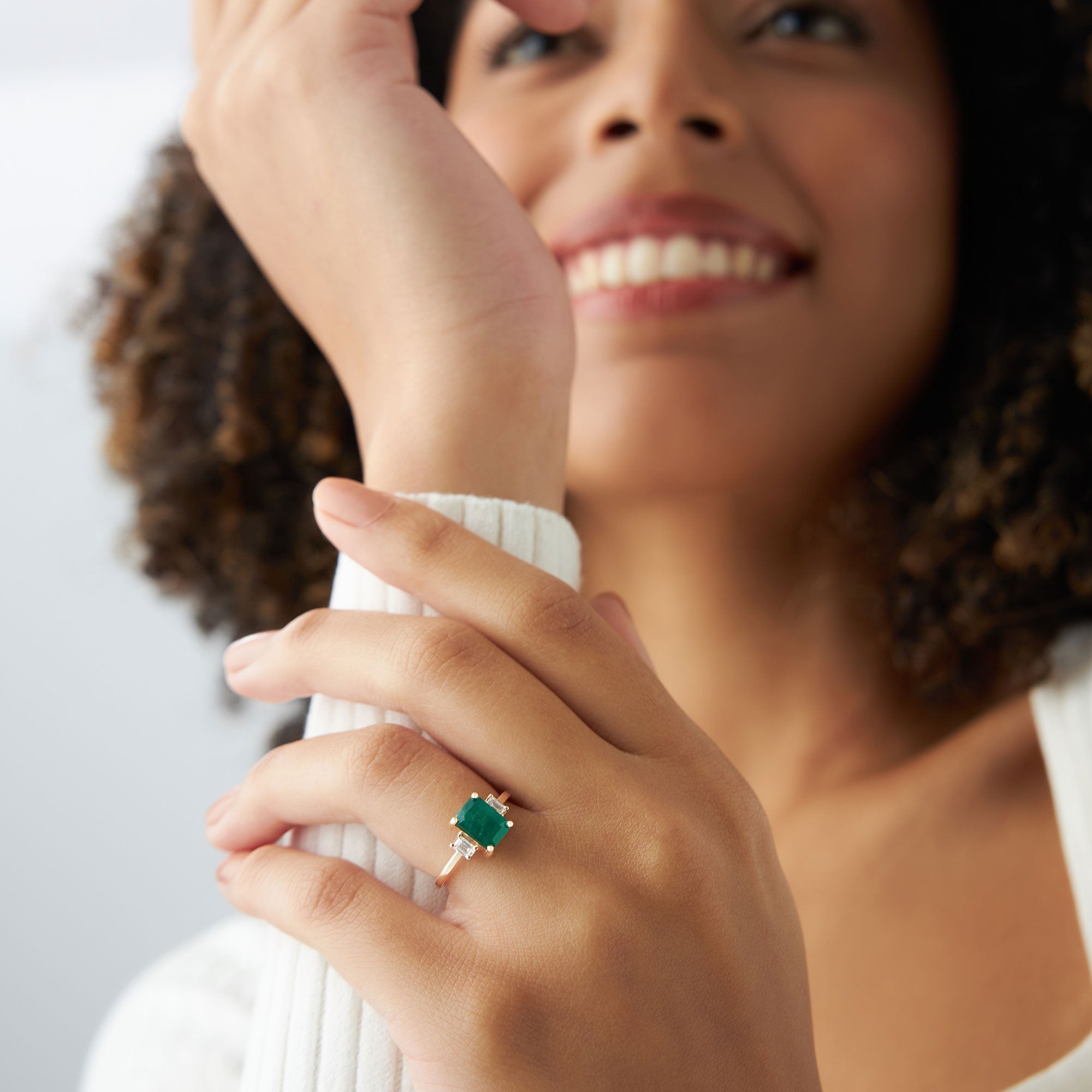 14k Three Stone Emerald Engagement Ring - GeumJewels