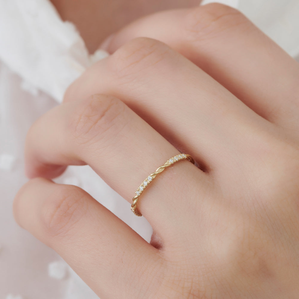 14k Twisted Rope Eternity Diamond Ring - GeumJewels