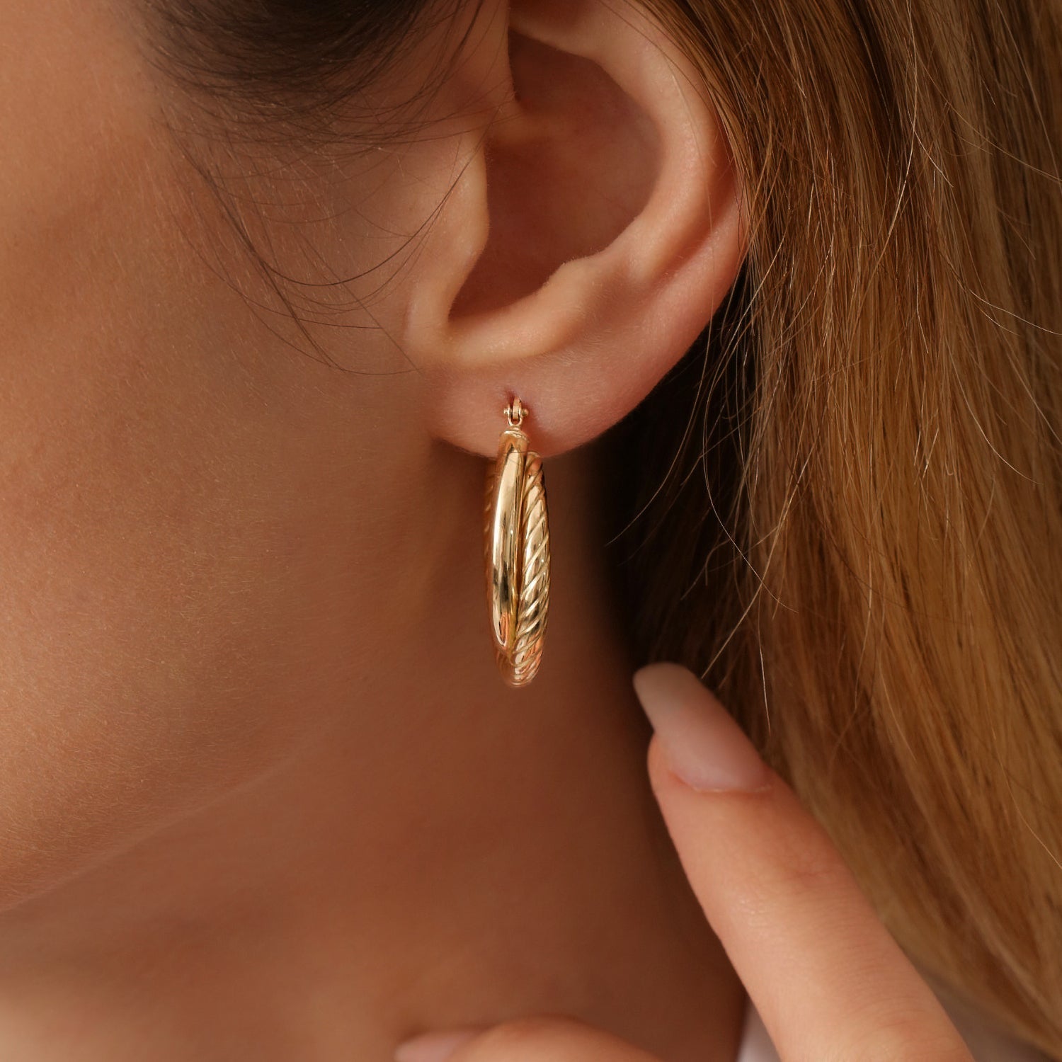 14k Intertwined Gold Hoop Earrings 30MM - GeumJewels