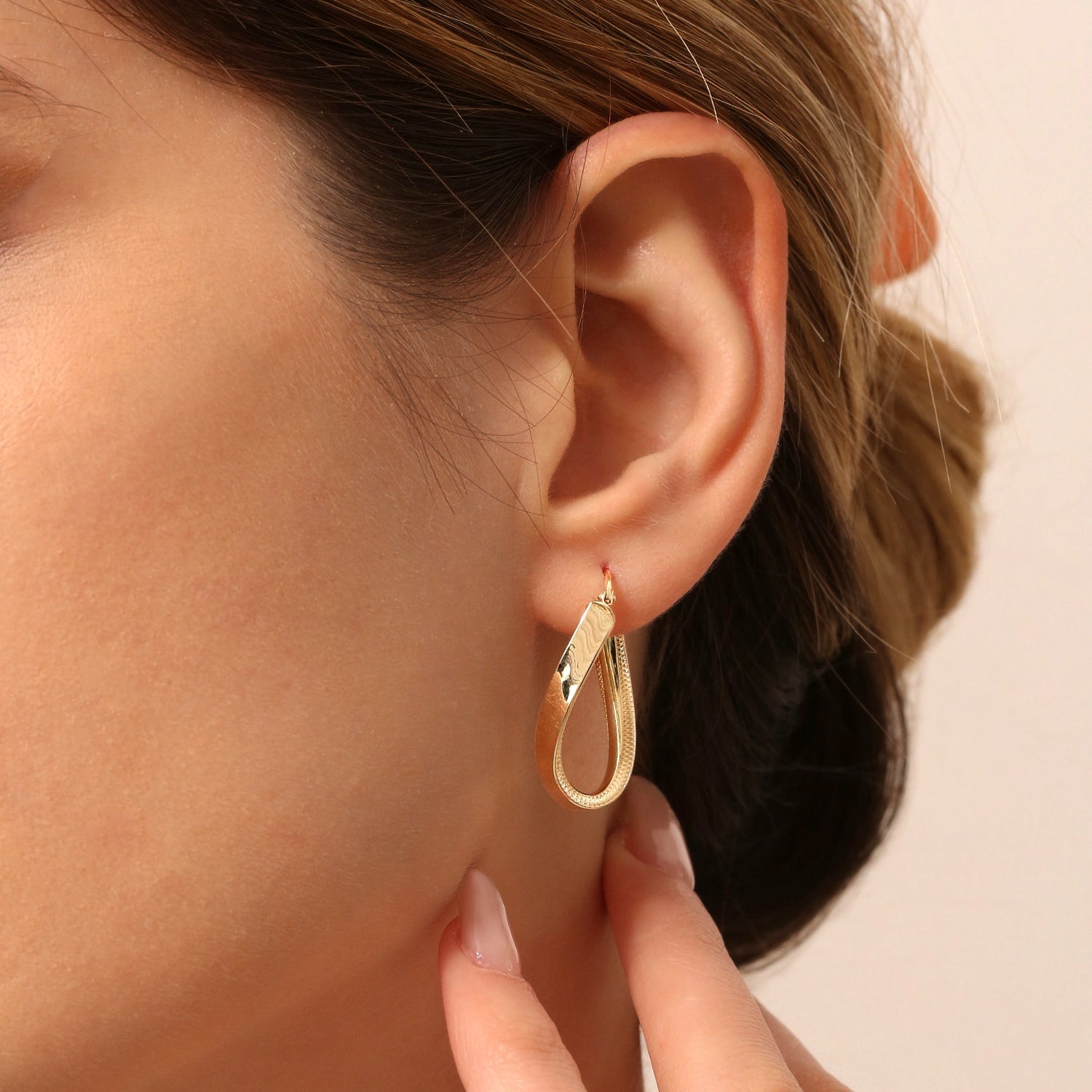 14k Unique Style Latch Back Gold Hoop Earrings - GeumJewels