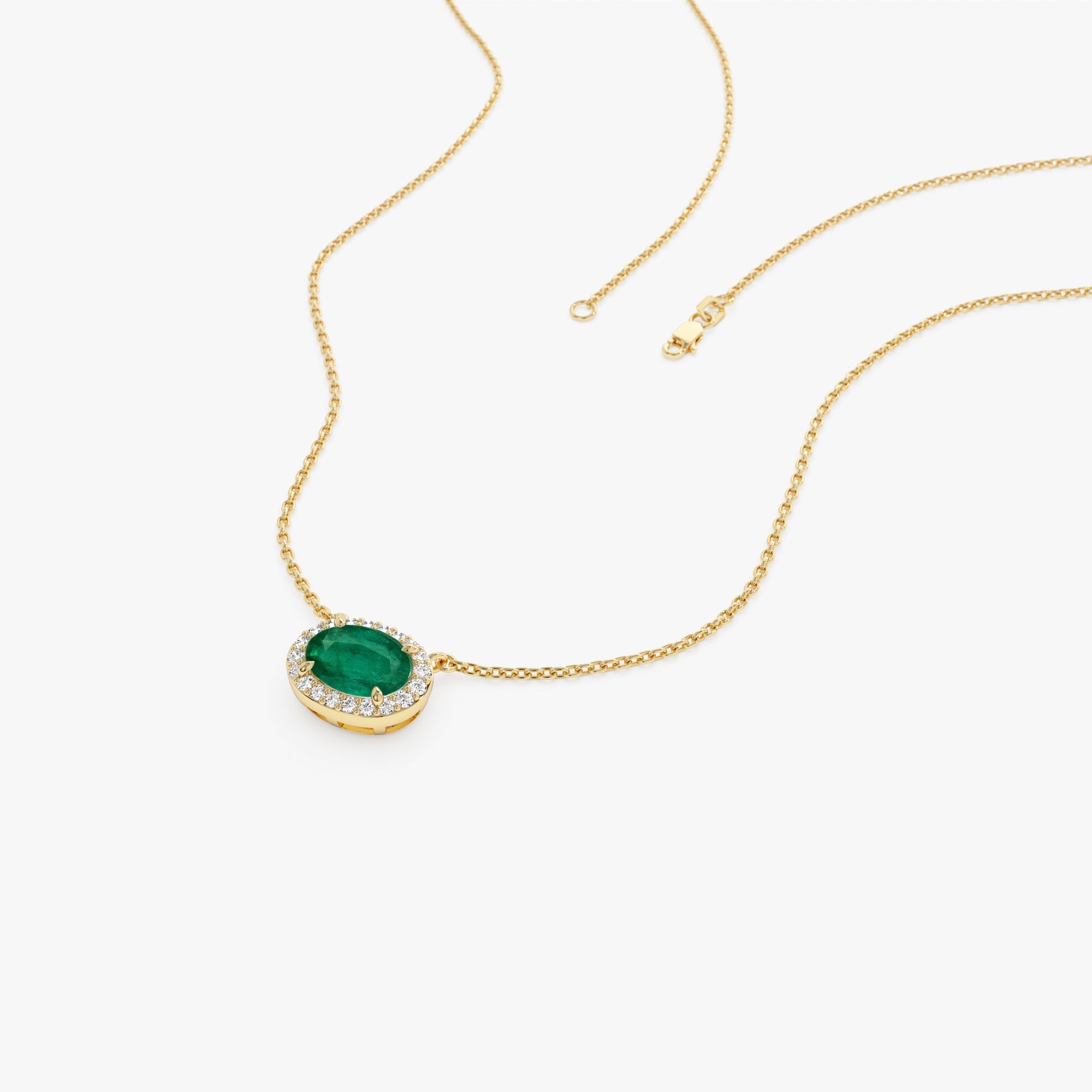 14k Oval Shape Emerald in Diamond Halo Setting - GeumJewels