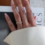 Minimal Wavy Diamond Band
